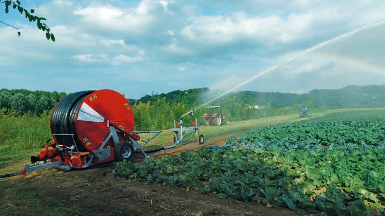 DB Agro bringer RM Irrigation Equipments vanningsvogner til norske gårder